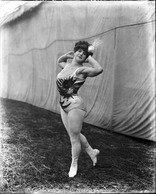 Katie Sandwina, Strong Lady