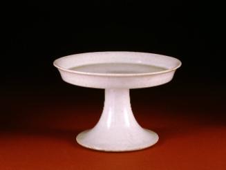 Standing dish