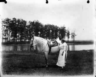 Ella Bradna