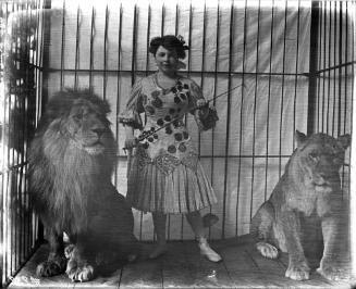 Mme Scheel with Lions