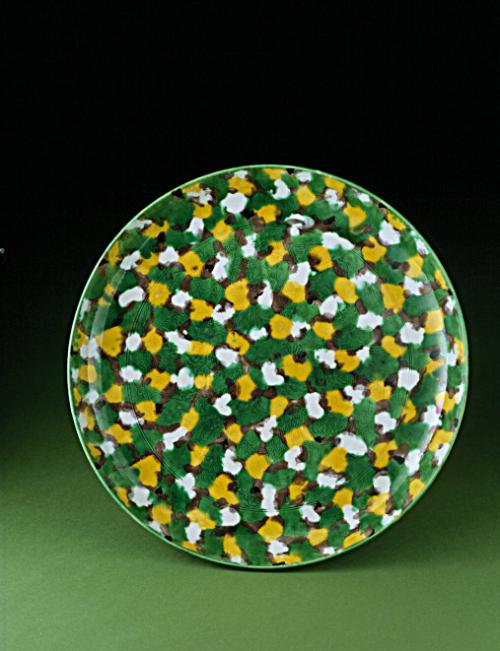 Dish with incised design and "egg and spinach" glaze decoration