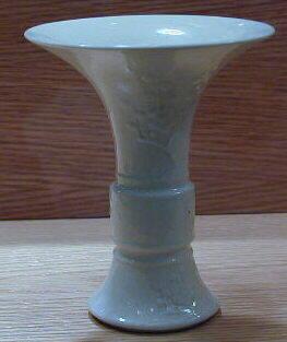 Beaker vase (imitating an ancient bronze gu)