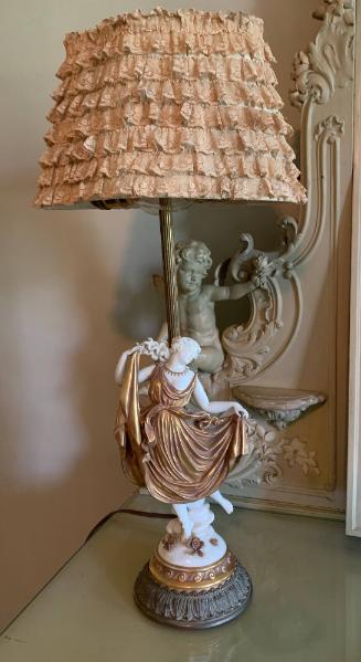 Dancing lady Lamp