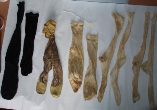 pairs of socks (33 pairs)