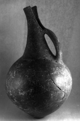 Jug with cut-away spout