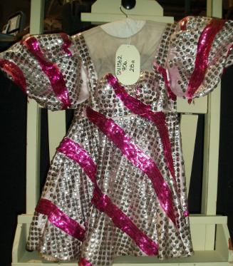 Short costume
