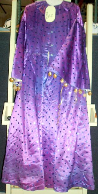 Spec gown