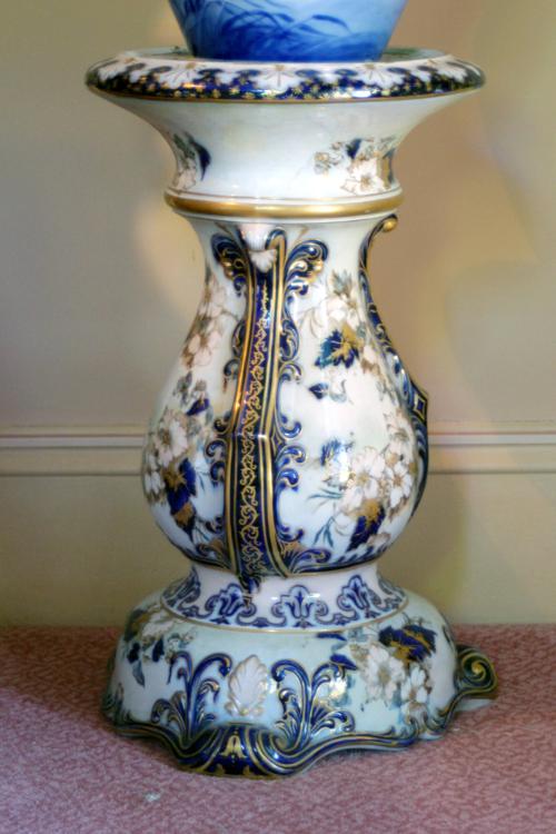 Pedestal