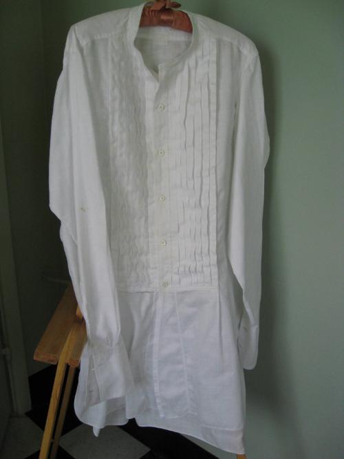 White floral pattern shirt