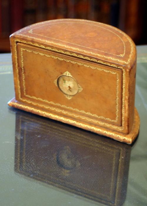 Stationary drawer