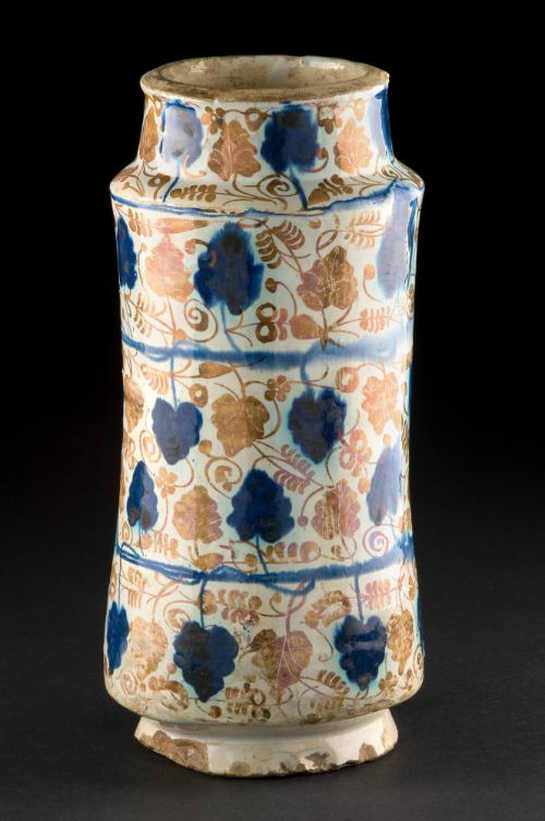 Albarello (Drug Jar) with Two-Tone Vine-Leaf Motif