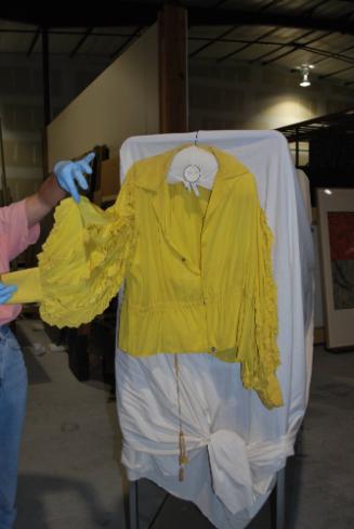 Men's blouse probably worn by an acrobat