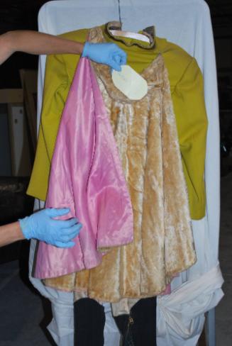 Women's Guardsmen spec cape