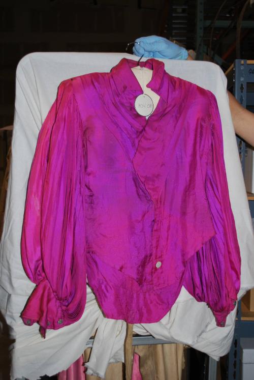 Blouse worn by acrobat