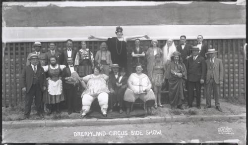 Dreamland Circus Side Show