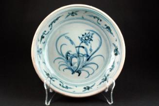 Deep Dish with Floral design