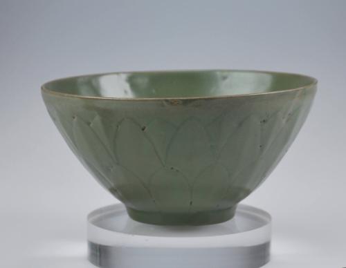 Celadon bowl with carved lotus pattern