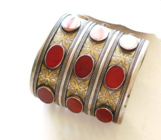 One of a Pair of Bracelets (Bilezik)