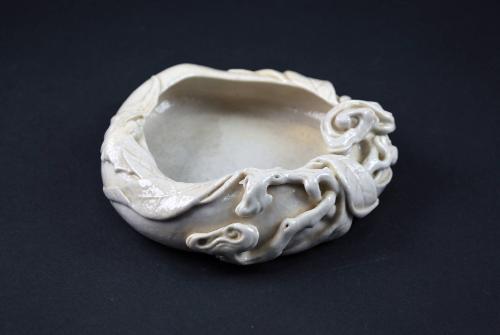 Peach-Shaped Brush Washer with a Bat