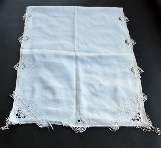 Set of one table runner and 5 placemats