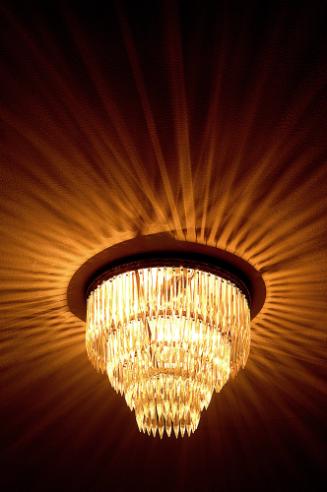Four-tier Ceiling Mounted Fixture with Three Sockets