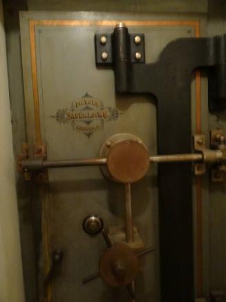 Vault door